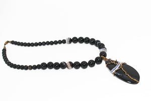 KD-0104 Black Onyx Agate 20 Inch Necklace w/ Wire Wrapped Pendant