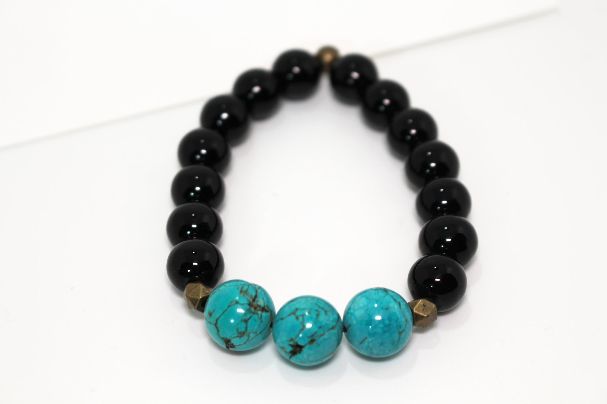 KD-0113 Turquoise and Onyx Semi-Precious Stone Stretch Bracelet