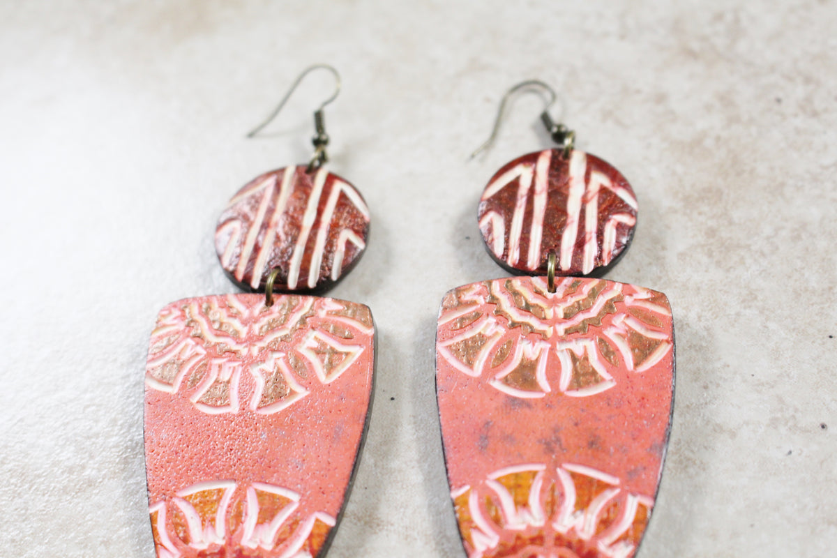 KD-0008 Carved Tribal Drops