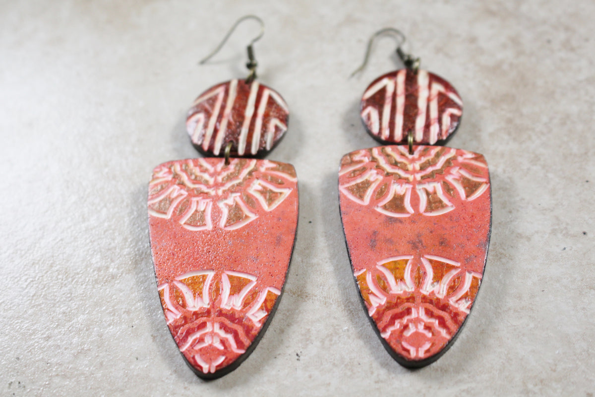 KD-0008 Carved Tribal Drops