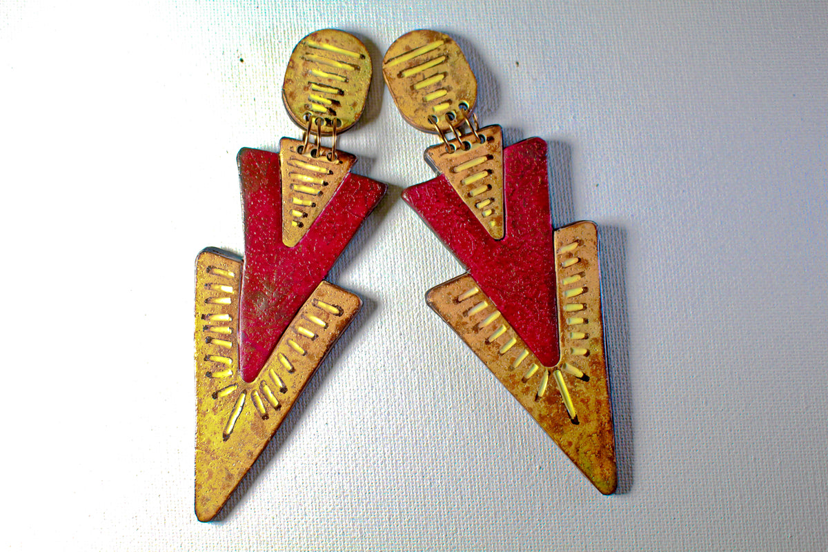 KD-0092 "Orah" Chevron Posts