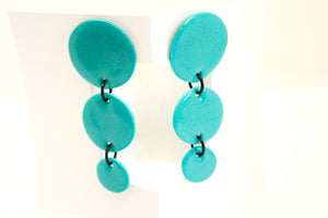 KD-1111d "Cori" 3 Tiered Graduated Round Drop Posts in Blue