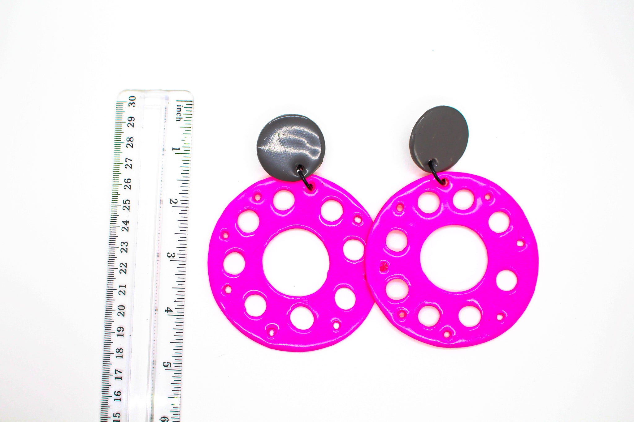 KD-1114a "Una" Hoop Drop Posts in Gray/Pink
