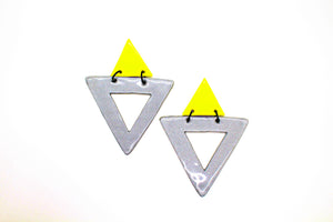 KD-1112a "Halle" Angular Drop Posts in Yellow/Gray