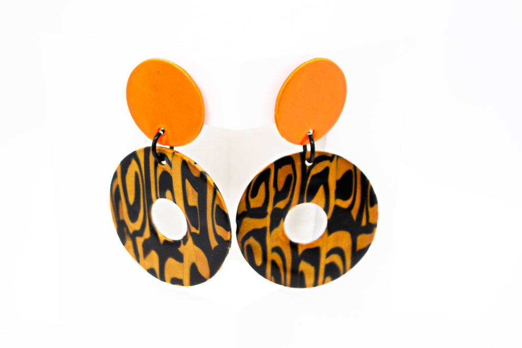 KD-1118b "Jade" Black/Orange Maximalist Drop Posts
