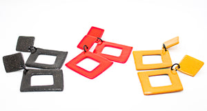 KD-1117a "Tina Gold" Boldly Modern Drop Posts