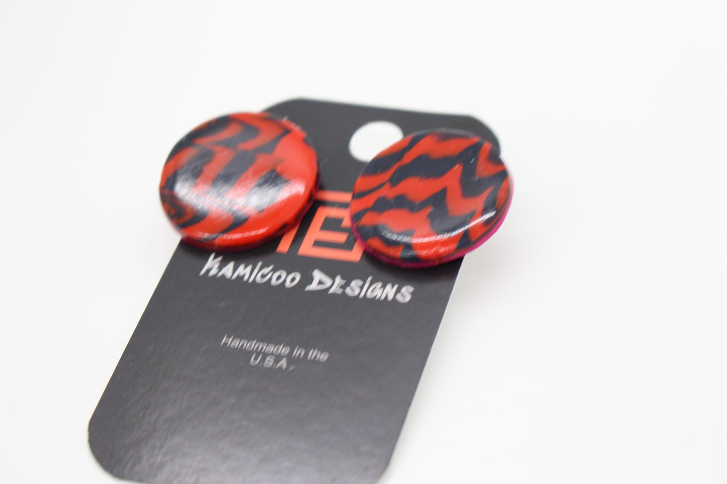 KD-1127 Blue/Red Small Round Maximalist Posts